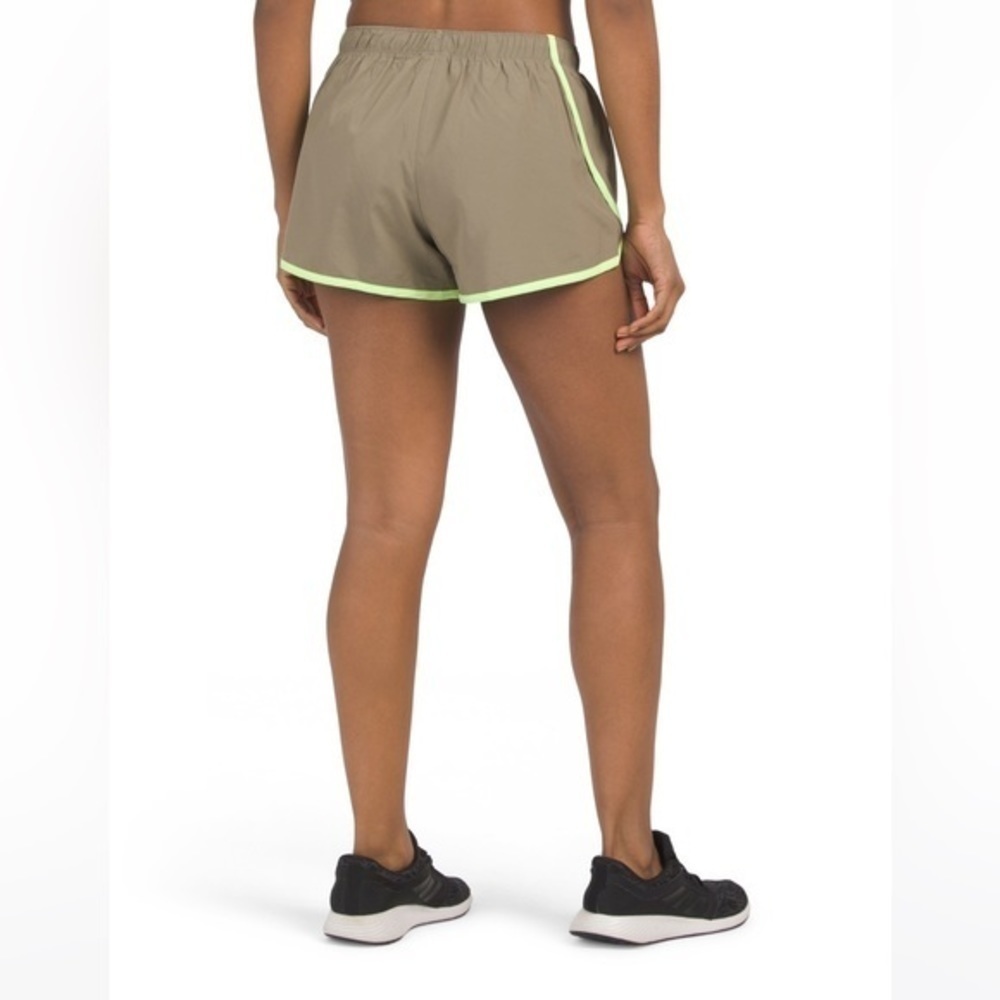NWT New Balance Woven Shorts Size XL - Picture 2 of 2